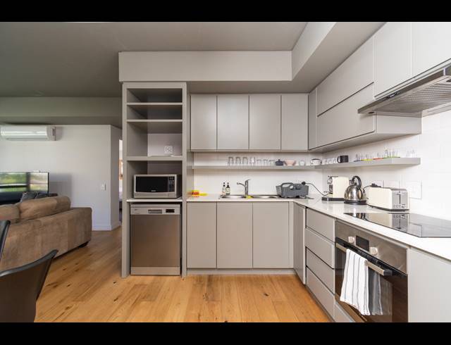 2 BEDROOM APARTMENT TO LET IN GARDENS